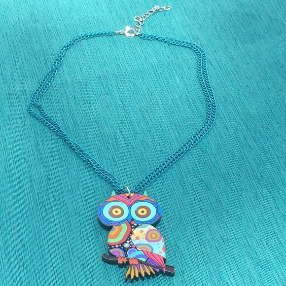 (T2) Abstract Owl Necklace - Picture 2 of 4